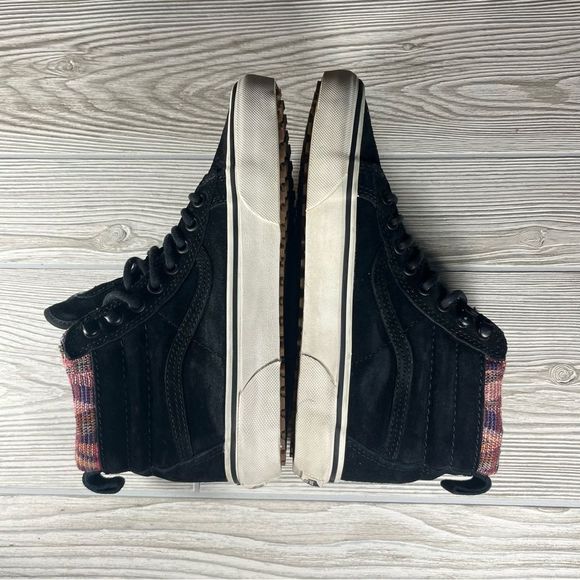 Vans Sk8-Hi MTE Black Faux Fur Lined ScotchGuard Sneaker Shoe Boot - Women’s 8 - Picture 5 of 8